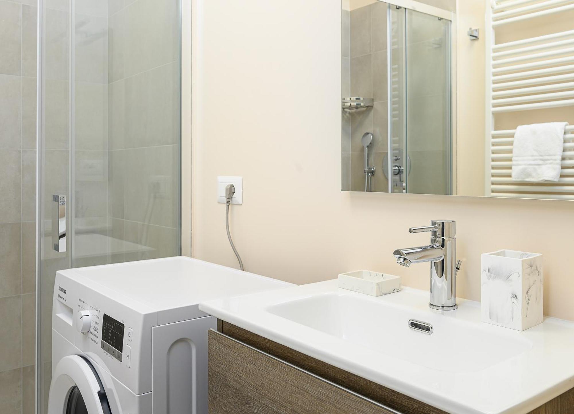Suites In Porta Garibaldi & Chinatown - City Center Well Connected Milano Dış mekan fotoğraf
